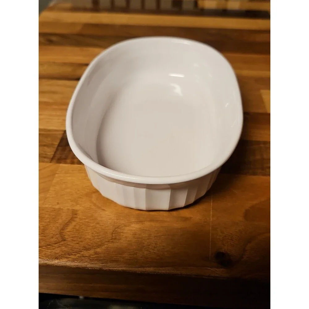 Vintage Corning Ware French White F-15-B Oval Casserole Dish 15oz w Lid